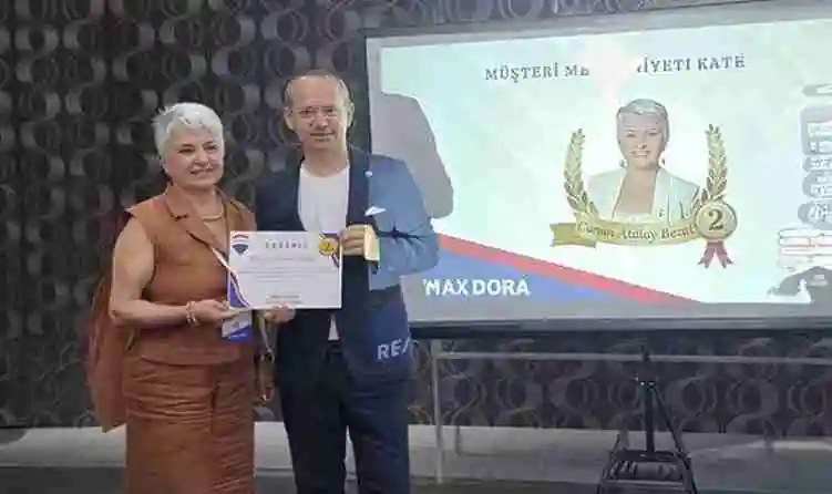 RE/MAX Dora 2025 2. Çeyrek Müşteri Memnuniyeti Tören